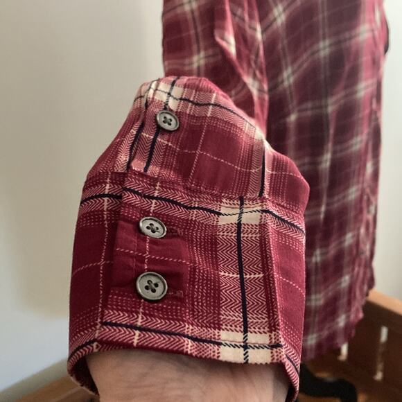 Amazon women long sleeve button down plaid shirt cut out back plus size curvy 1X - Picture 6 of 12